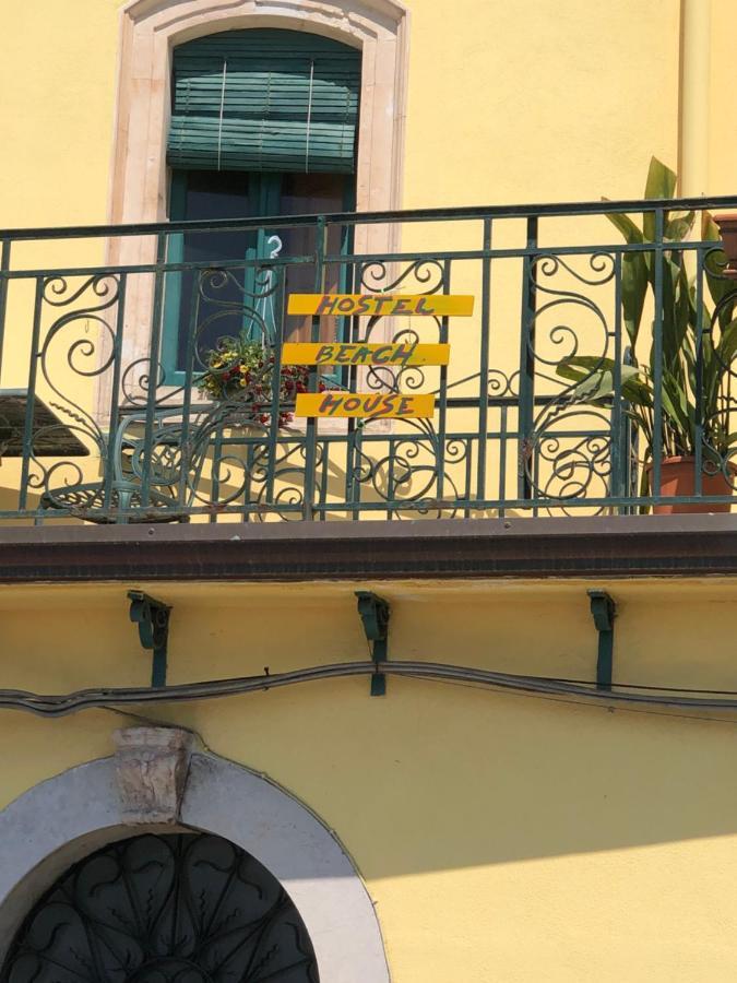 Hostel Beach House Giardini-Naxos Zewnętrze zdjęcie