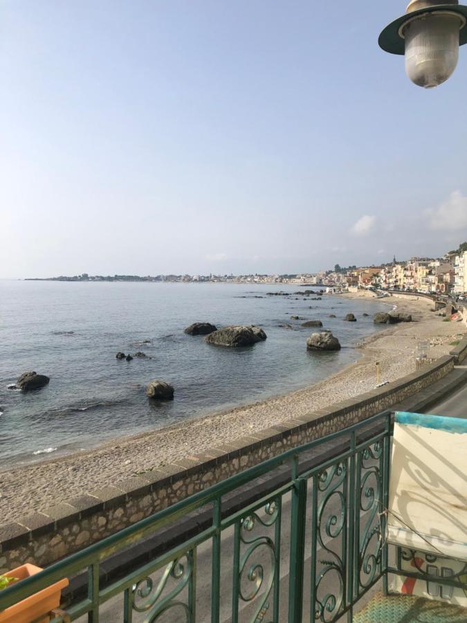 Hostel Beach House Giardini-Naxos Zewnętrze zdjęcie