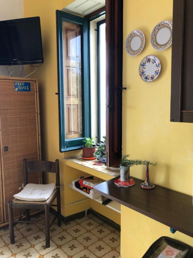 Hostel Beach House Giardini-Naxos Zewnętrze zdjęcie